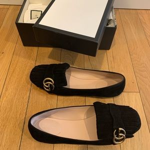 Gucci suede ballet flats size 40.5